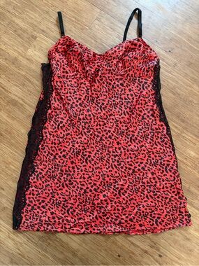 Victoria’s Secret Red & Black Animal Cheetah Print Satin Lace Slip Dress sz L